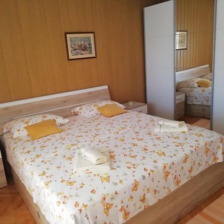 Apartments Ivona Lumbarda Cameră foto