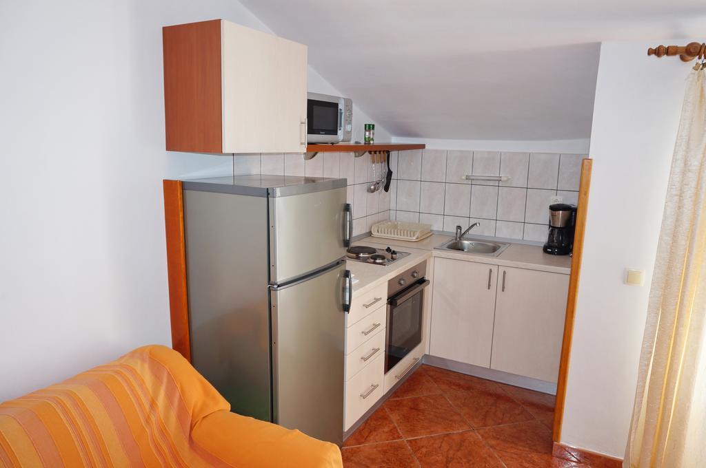Apartments Ivona Lumbarda Cameră foto
