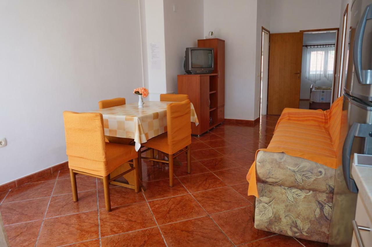 Apartments Ivona Lumbarda Cameră foto
