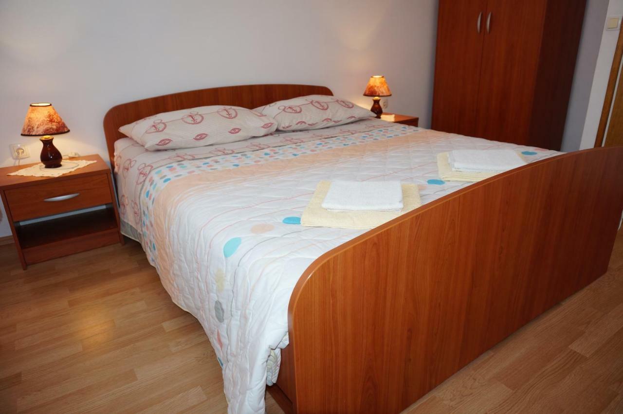 Apartments Ivona Lumbarda Cameră foto